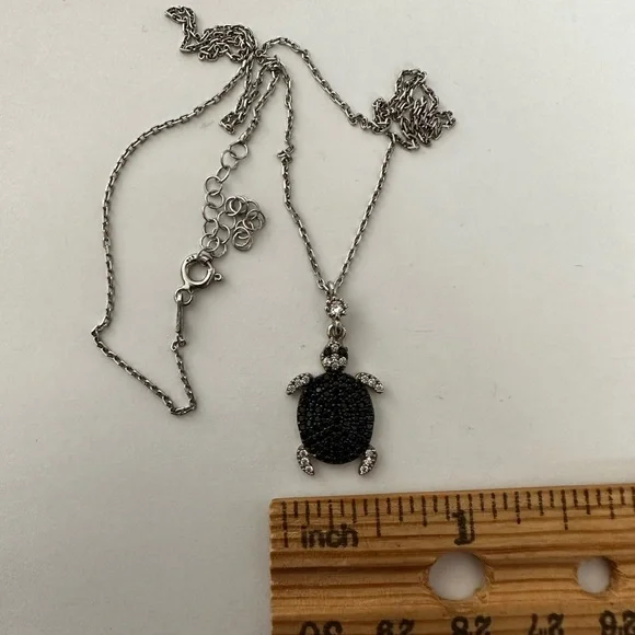 925 Silver turtle necklace black / clear cz stones - Picture 3 of 4